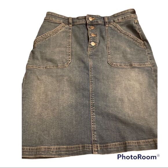 Chaps Denim front button Skirt - Picture 1 of 10